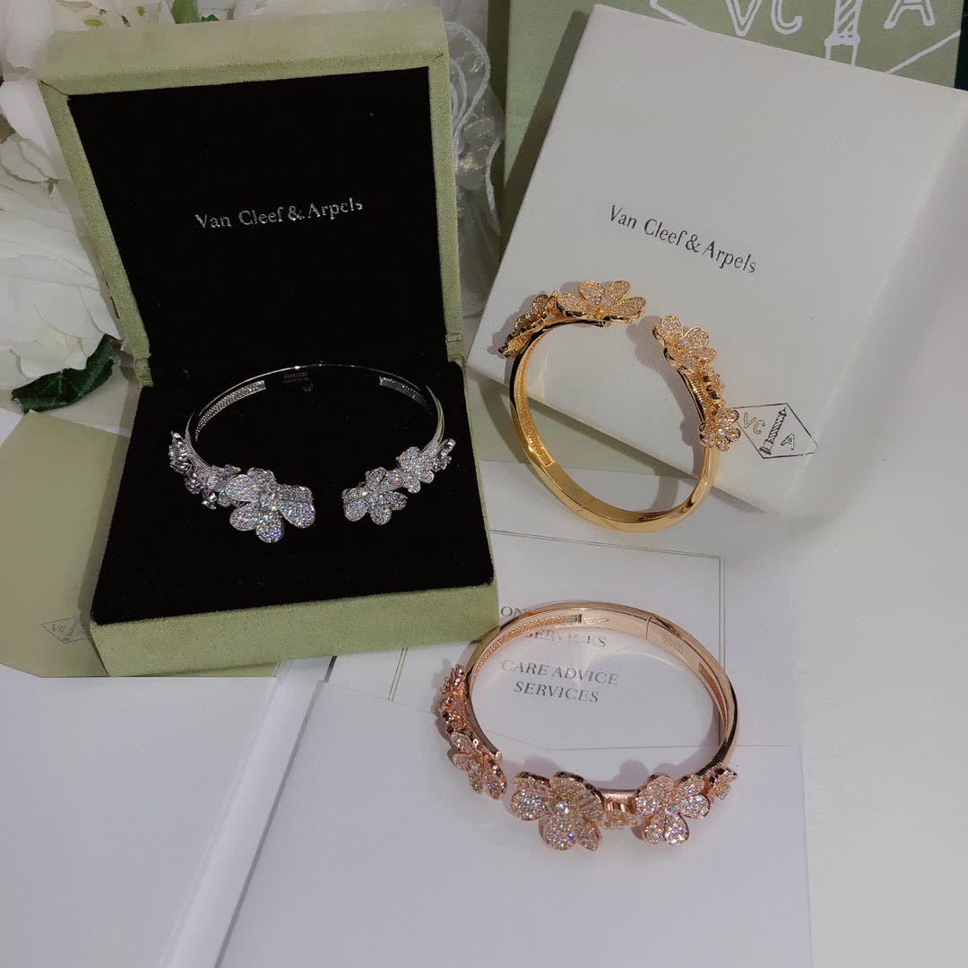 Van Cleef & Arpels Camellia Diamond Bracelet